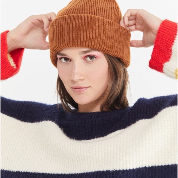 urban outfitters fisherman beanie